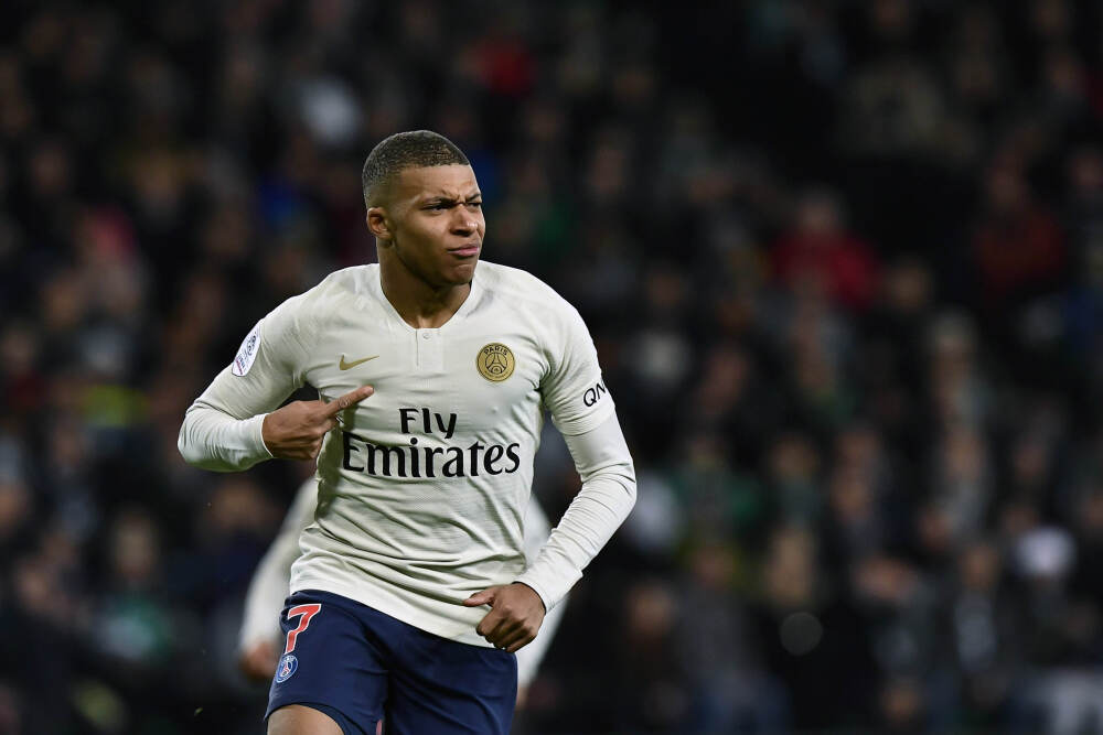 巴萨队史20大传奇球星：梅西、克鲁伊夫谁能登顶？